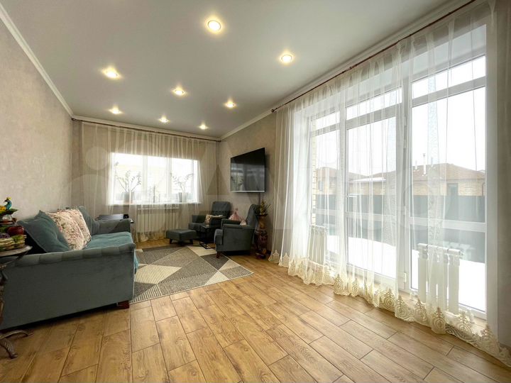 Коттедж 91 м² на участке 4 сот.