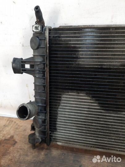 Радиатор основной Opel Astra хэтчбэк 5 дв. 1.6