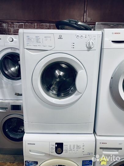 Узкая Стиральная машина Indesit