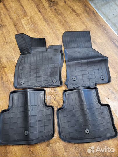 Оригинальный комплект ковров Octavia A7