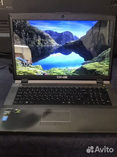 Игровой ноутбук DNS W370ST 17 дюймов