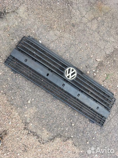 Решетка радиатора volkswagen transporter Т4