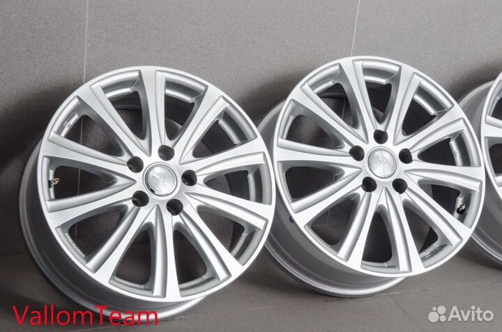 Лот UP2508386 Фирменные 17-е диски airberg