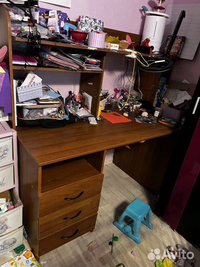 Компьютерный стол