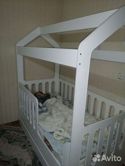 Кроватка домик, кровать домик