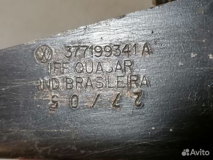 Кронштейн опоры двигателя VW Pointer 2005