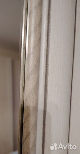 Зеркало настенное