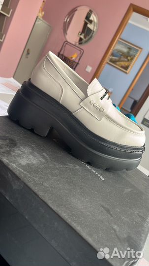 Лоферы женские 38 размер
