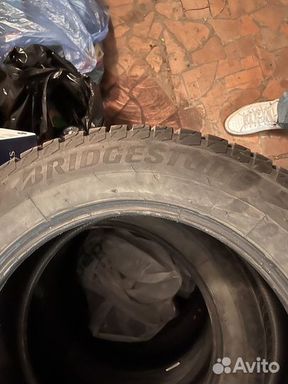 Bridgestone Blizzak Ice 225/60 R18