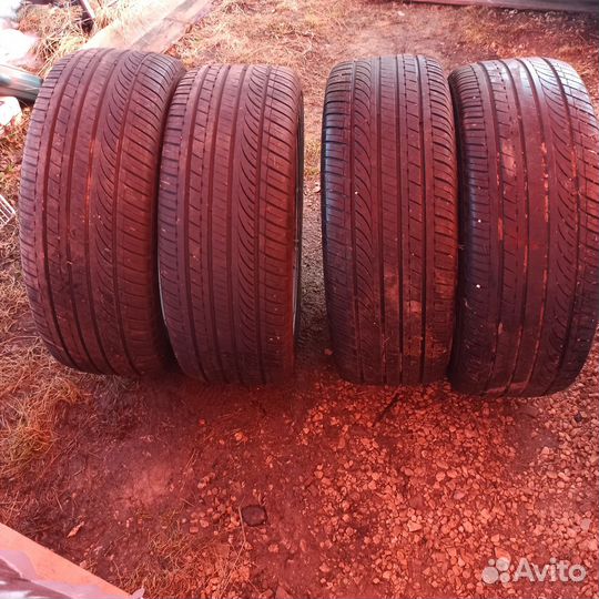 Headway HU901 285/45 R22 114