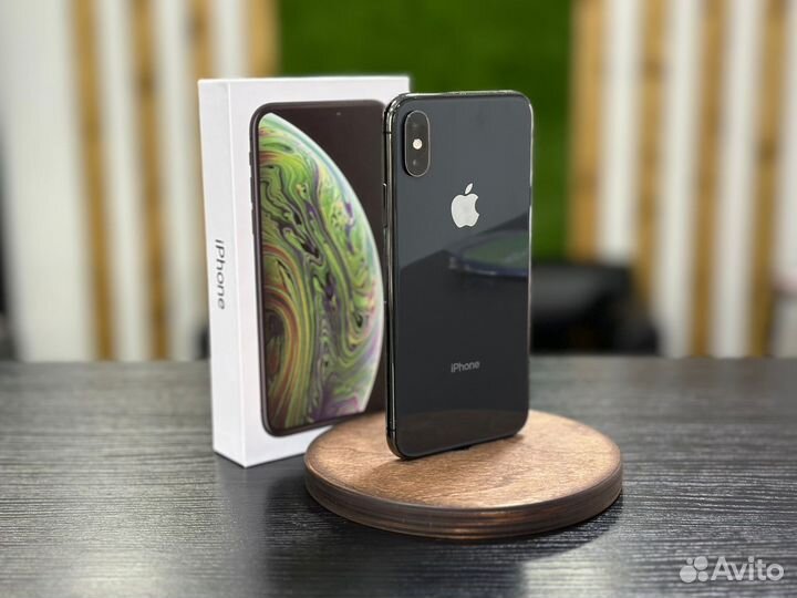 iPhone Xs, 64 ГБ