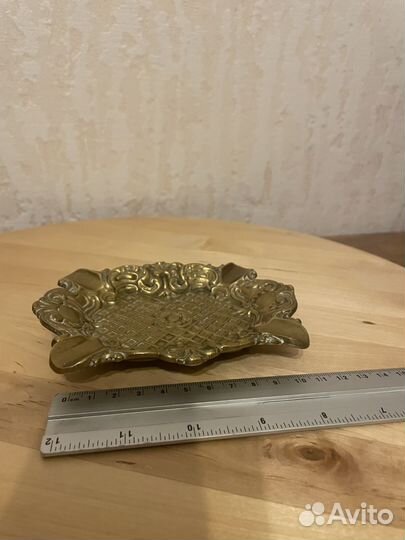 Бронзовая пепельница