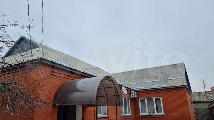Дом 250 м² на участке 7 сот.