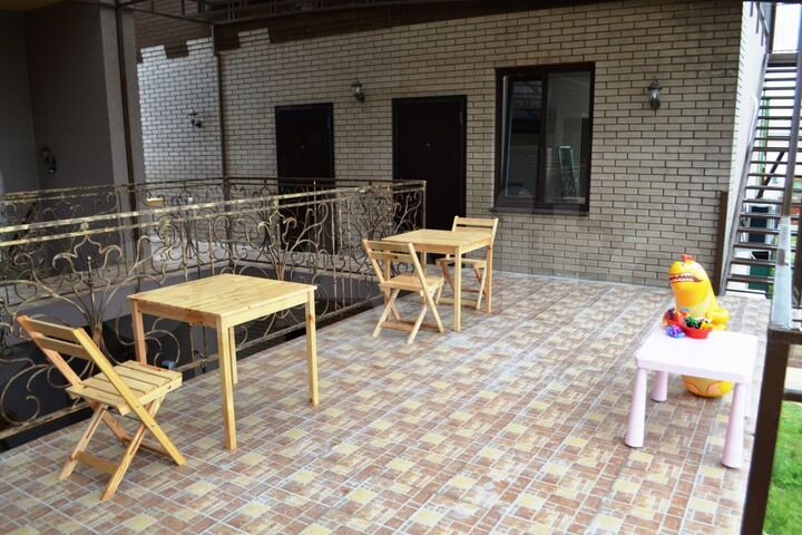 Комната 30 м² в 8-к., 1/2 эт.