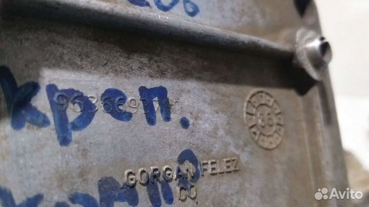 Кронштейн компрессора кондиционера Peugeot 206 1.4