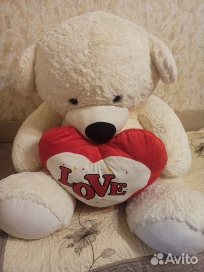 Плюшевый медведь