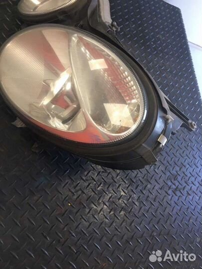 Фара право на Mercedes-Benz E (W211)