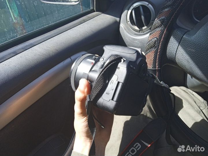 Canon eos 200D