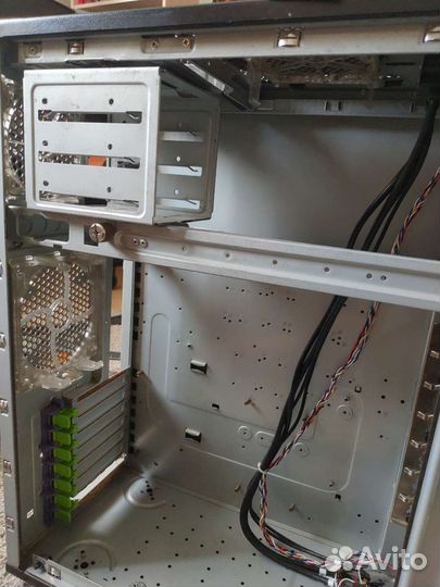 Продается корпус Thermaltake Armor LCS