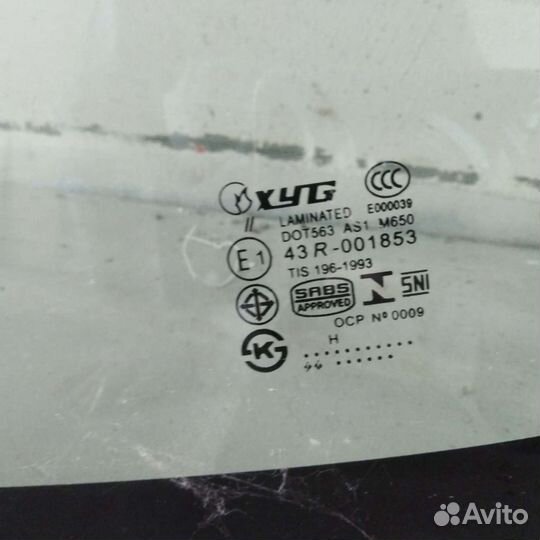 Лобовое стекло ниссан либерти