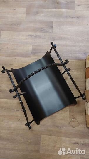 Дровница большая с ручкой и поддоном (черная)