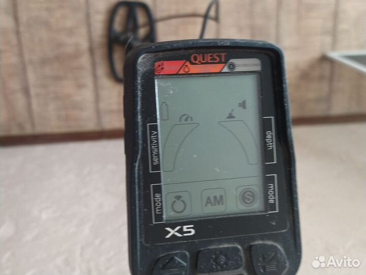 Металлоискатель quest x5