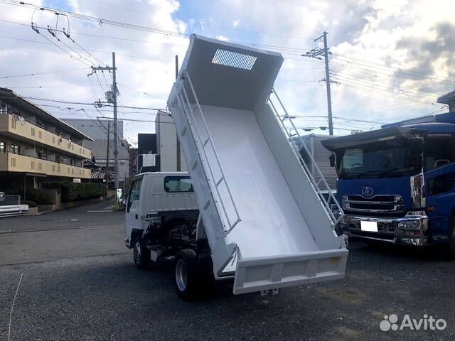 Isuzu Elf, 2012