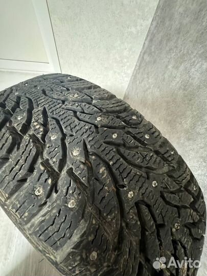 Nokian Tyres Hakkapeliitta 9 SUV 215/60 R17 100T