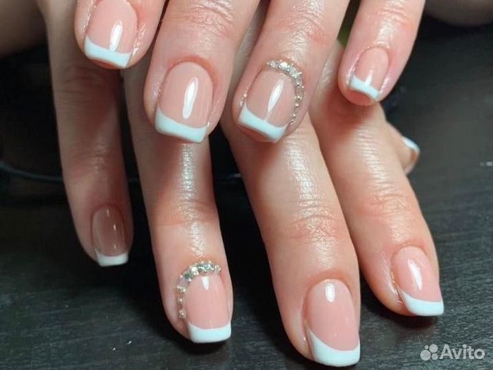 Маникюр (комбинированный/аппаратный)