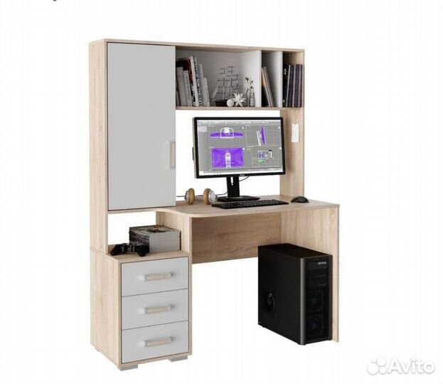 Стол с надстройкой и ящиками