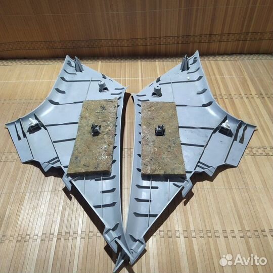 Накладка на стойку кузова Nissan Primera P 12 1