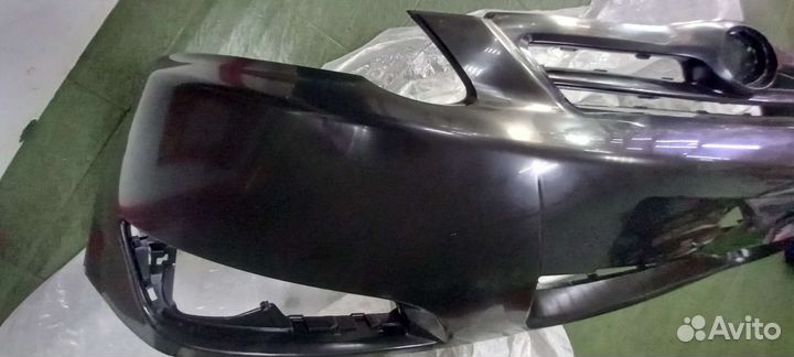 Продаются 2 бампера на Тойоту Короллу