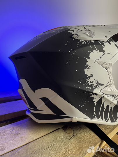 Внедорожный шлем Airoh Wraap Black/White Matt