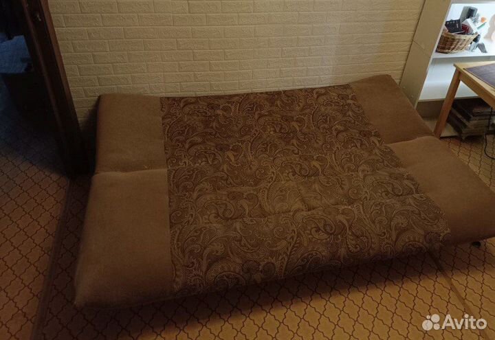 Диван бу коричневый