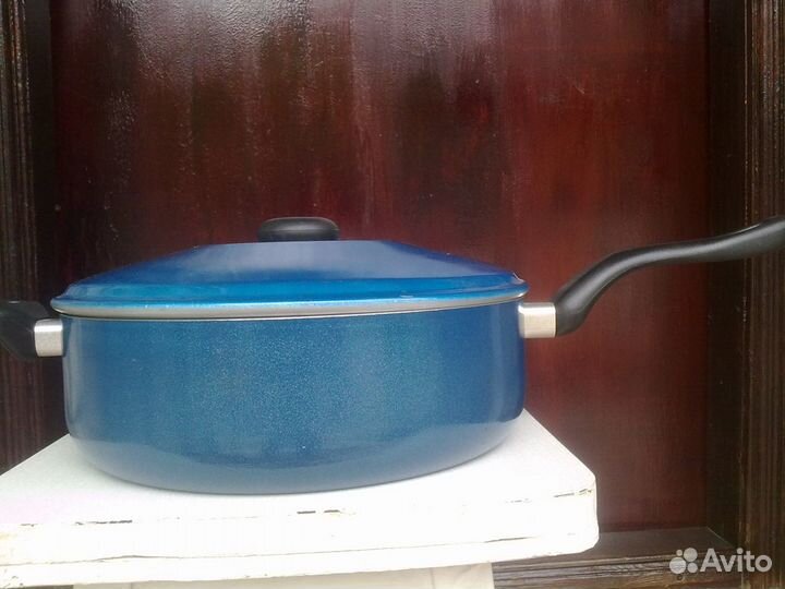 Сковорода антипригарная большая с крышкой новая