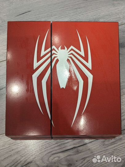 PS 4 + геймпад + игры на диске