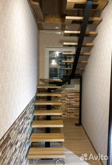 Лестница в коттедж