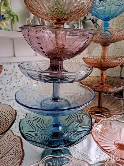 Ваза на ножке Фруктовница Цветное стекло СССР