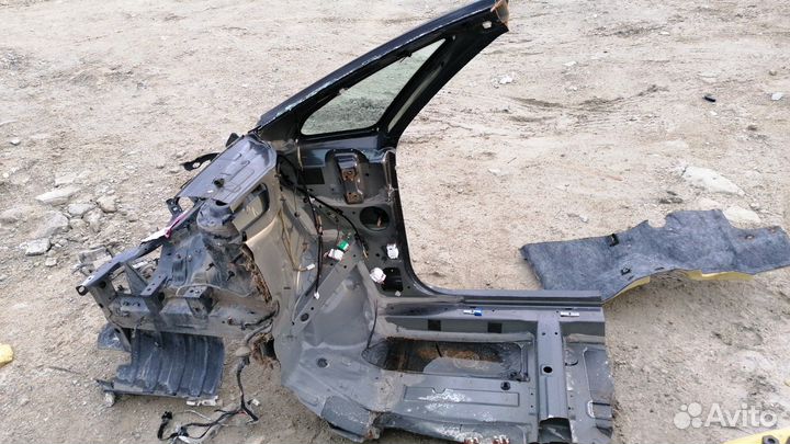 Лонжерон передний правый Venga 645201P000