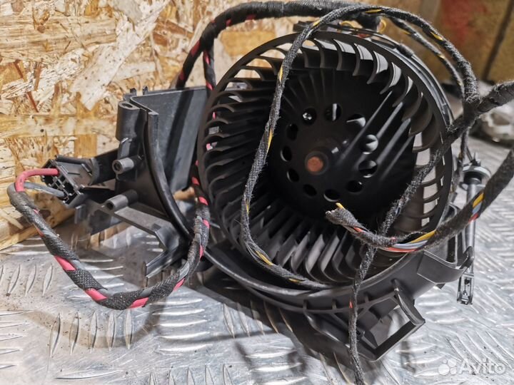 Моторчик печки Renault Megane 3