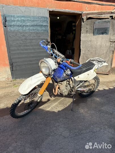 Suzuki djebel 250