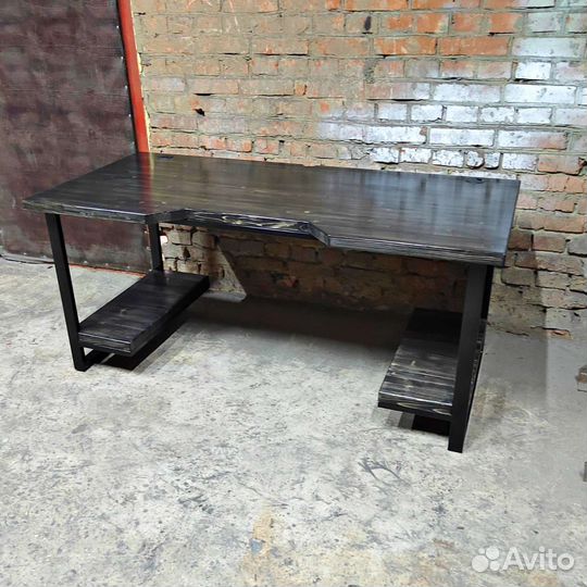 Игровой компьютерный стол лофт