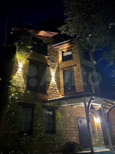 Дом 160 м² на участке 2 сот.