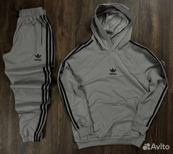 Спортивный костюм adidas классика