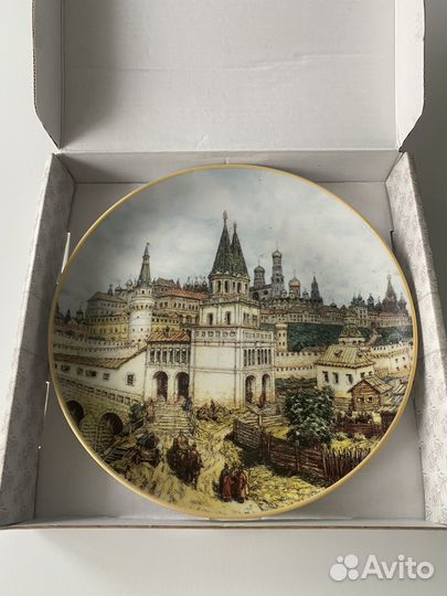 Тарелка настенная