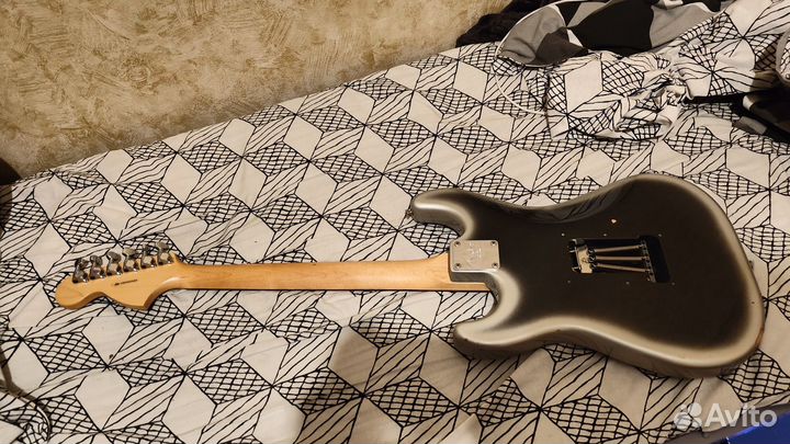 Электро гитара Fender Stratocaster 1997 года