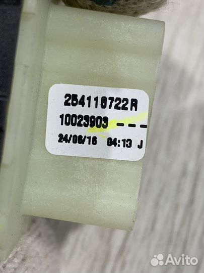 Блок кнопок стеклоподъемников Renault duster Лев