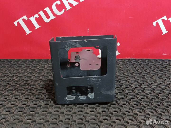 Кронштейн подножки правый Mercedes-Benz Actros