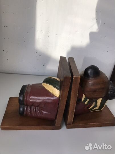 Держатель для книг