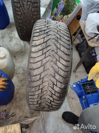 Nokian Tyres Hakkapeliitta 8 SUV 265/60 R18